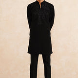 Noirara – Hand-Embroidered Kurta